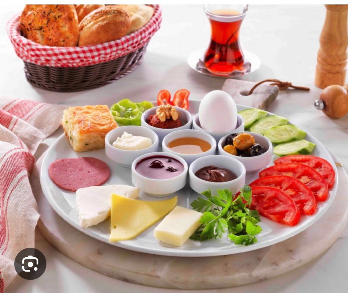 Klasik Kahvaltı Tabağı